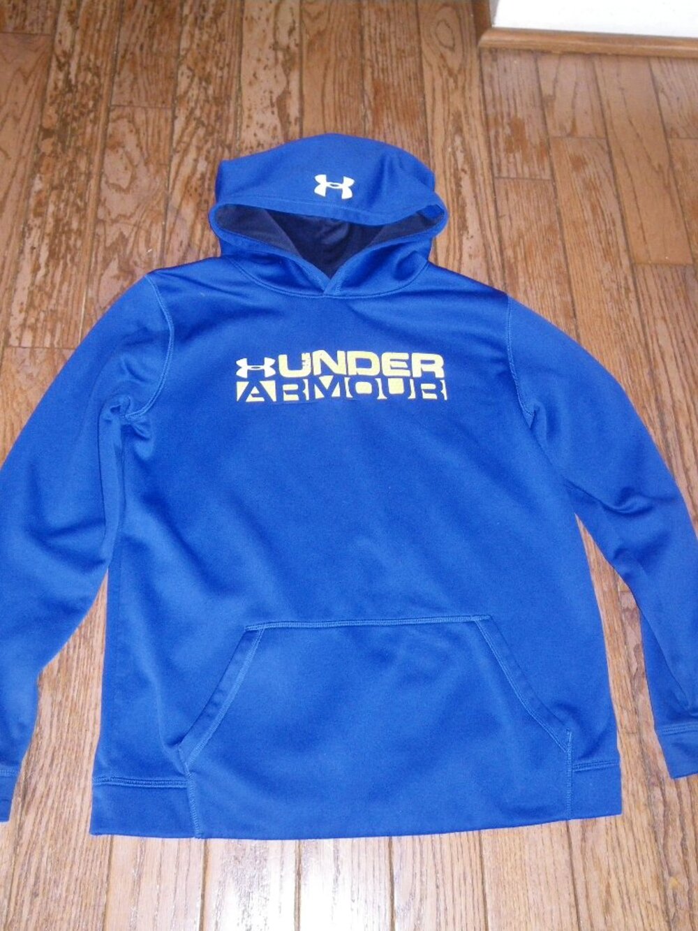Teen’s Unisex Under Armour Hoodie Sweatshirt